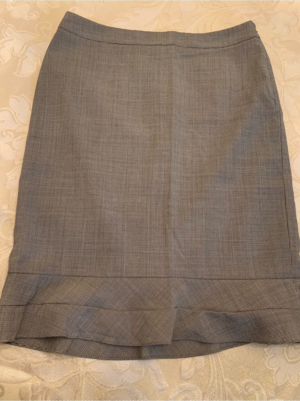 Anne Klein—Classic Gray Women's Work Skirt - Smart Tailored Style